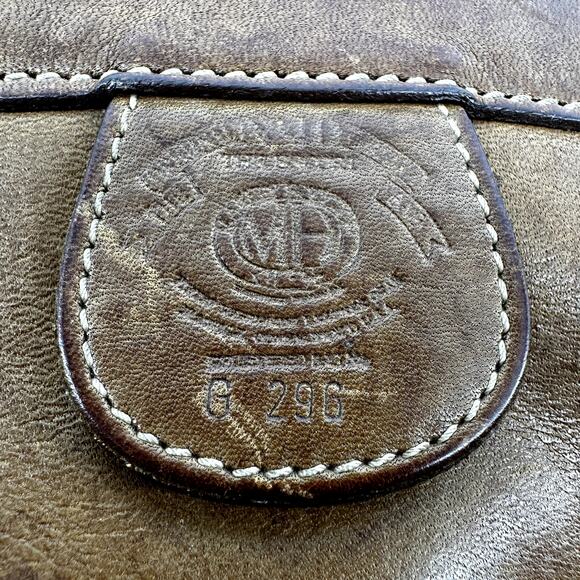 Vintage Ghurka No.40 Escort Shoulder Bag Leather Zip Pocket Magnetic Close Camel - Picture 3 of 5